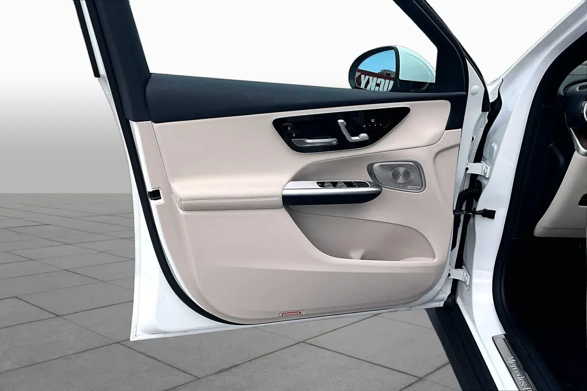 2026 Mercedes-Benz GLC 300 GLC 300 thumbnail 22