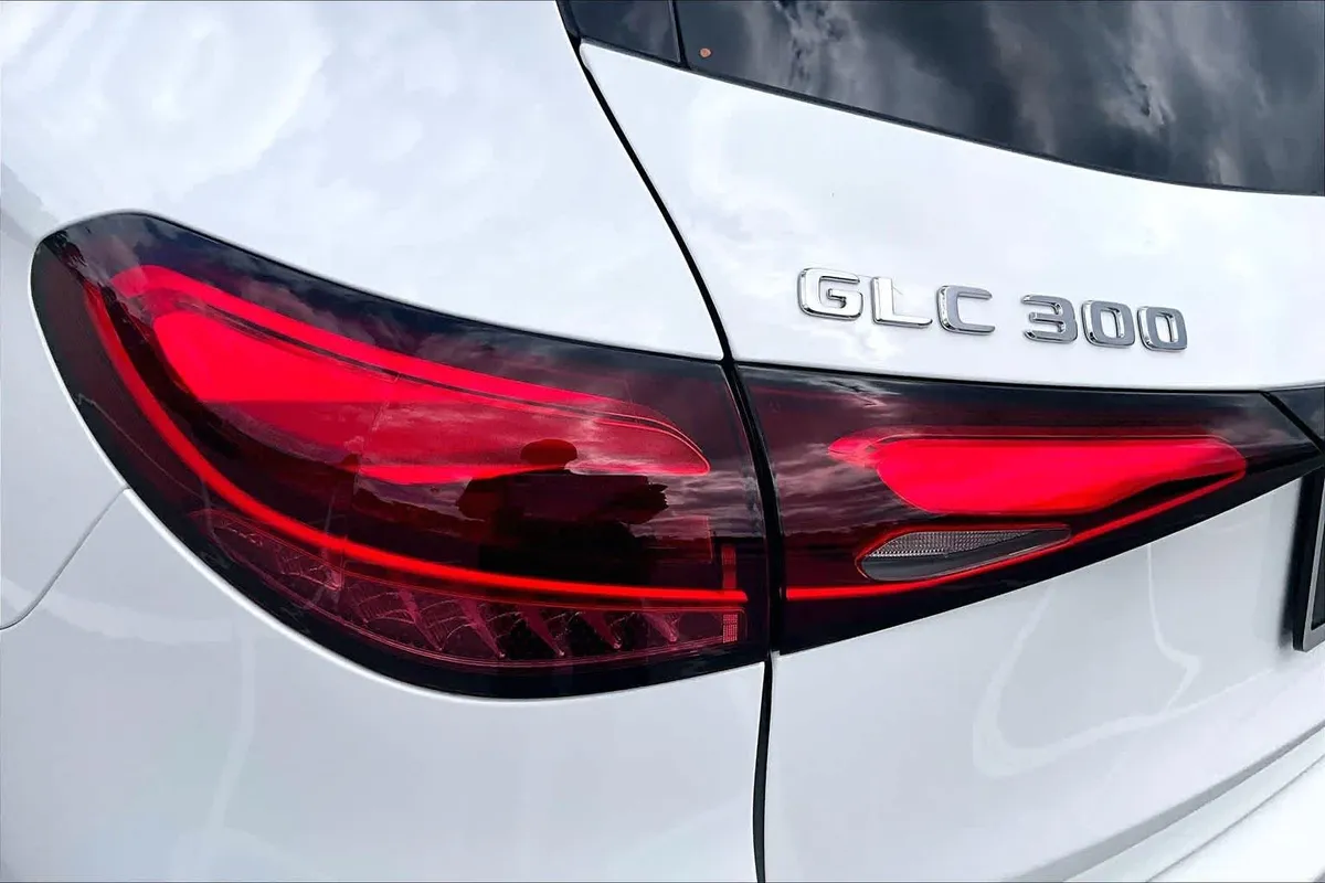 2026 Mercedes-Benz GLC 300 GLC 300 thumbnail 29
