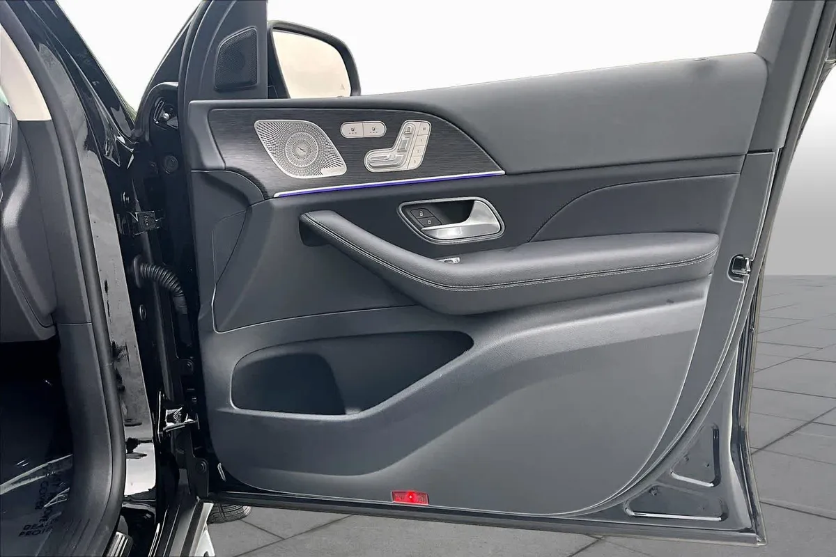2026 Mercedes-Benz GLS 450 GLS 450 thumbnail 23