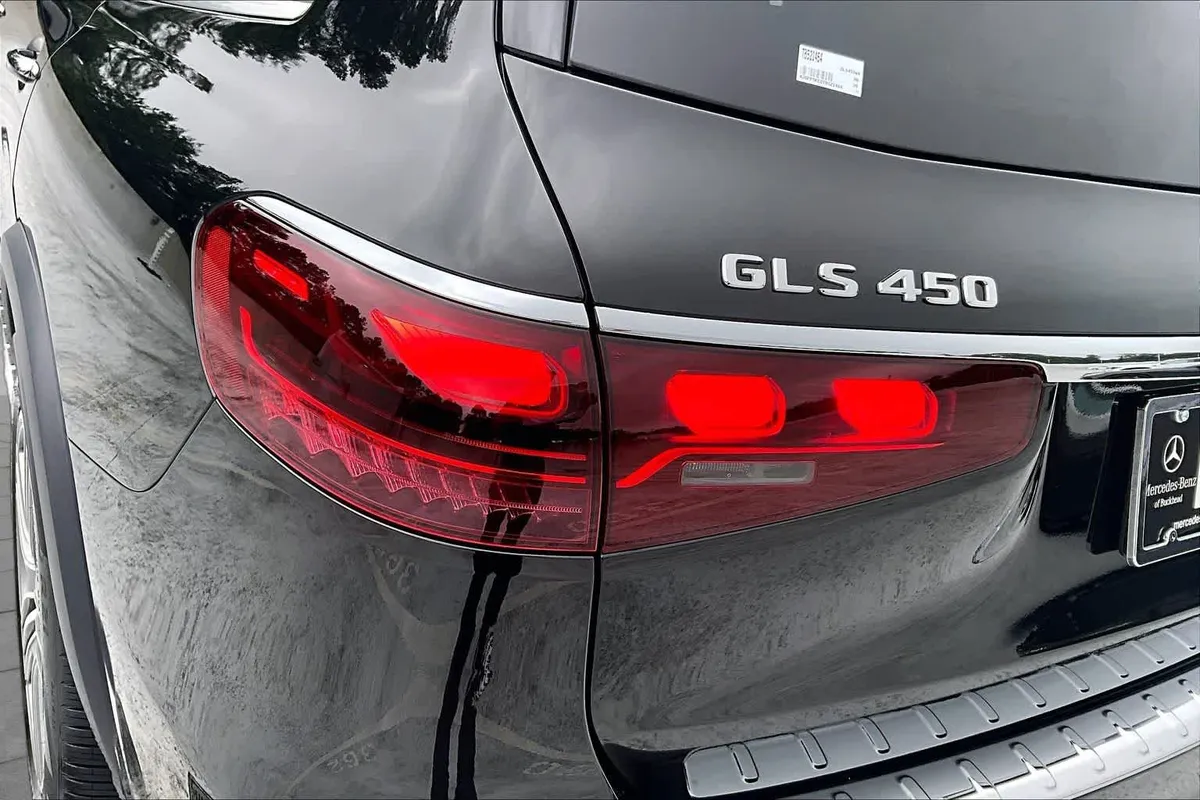 2026 Mercedes-Benz GLS 450 GLS 450 thumbnail 29