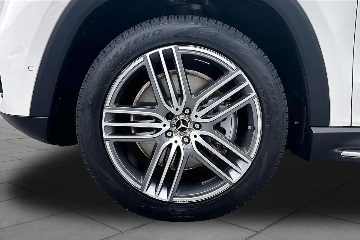 2026 Mercedes-Benz GLS 450 GLS 450 thumbnail 11