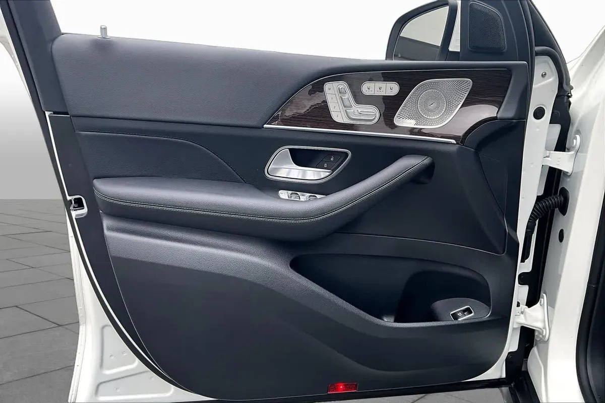 2026 Mercedes-Benz GLS 450 GLS 450 thumbnail 22