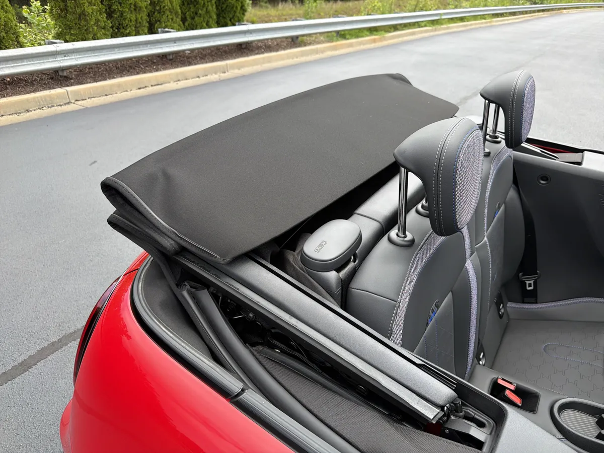 2026 MINI Convertible Cooper S thumbnail 37