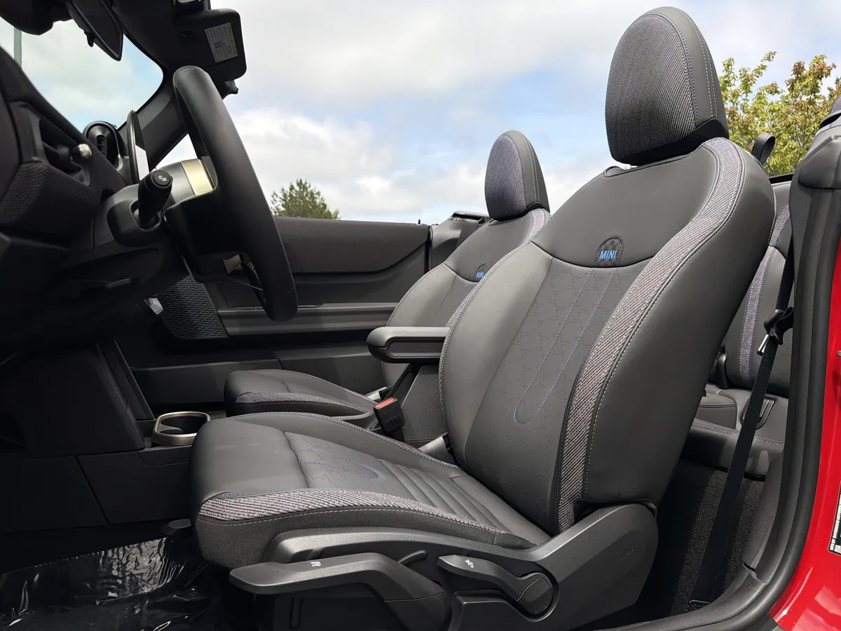 2026 MINI Convertible Cooper S thumbnail 6