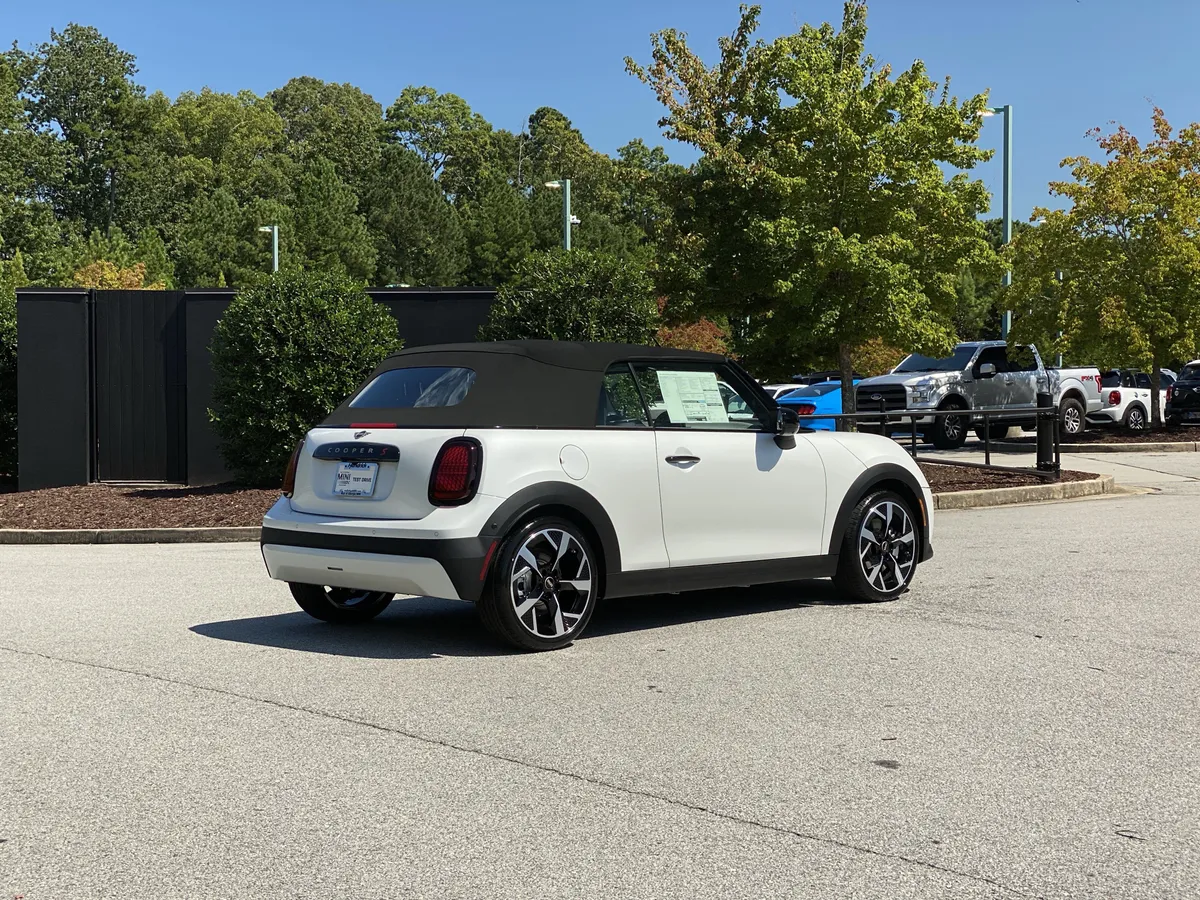 2026 MINI Convertible Cooper S thumbnail 37