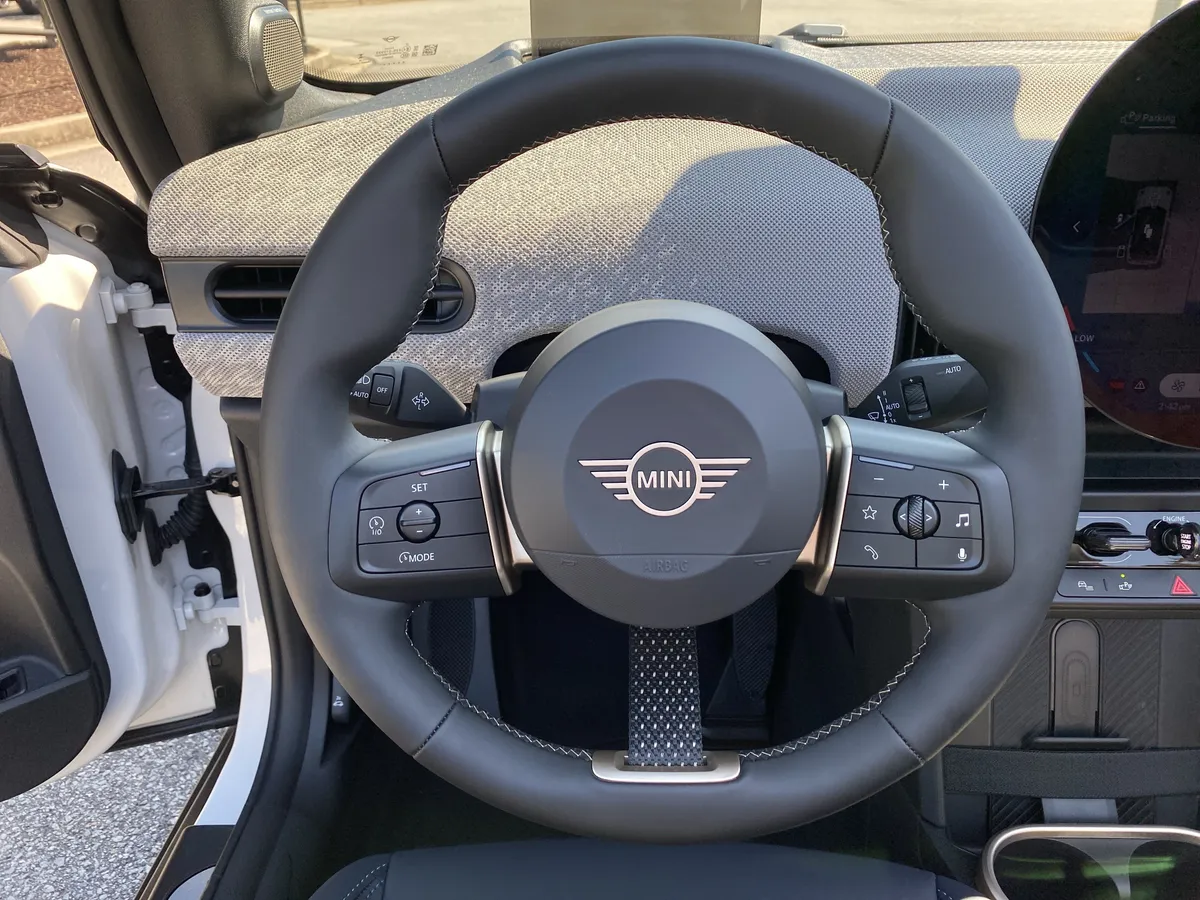 2026 MINI Convertible Cooper S thumbnail 8
