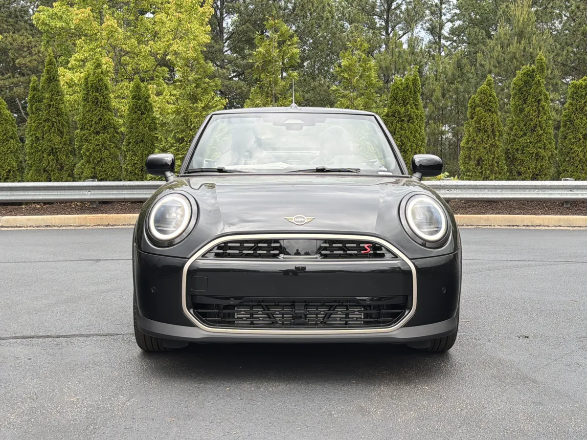 2026 MINI Convertible thumbnail 10