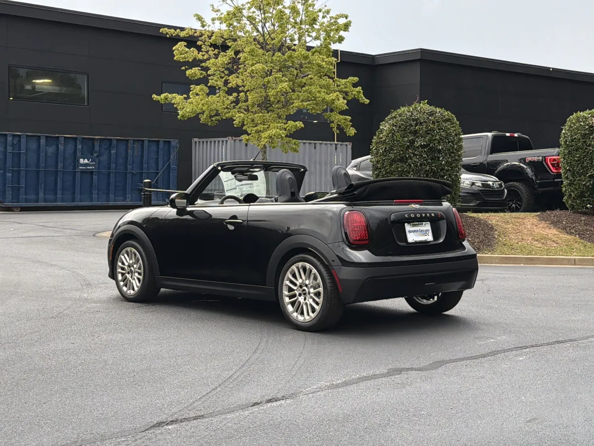 2026 MINI Convertible thumbnail 13