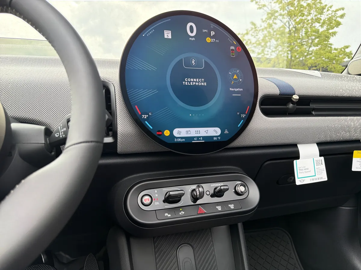 2026 MINI Convertible thumbnail 30