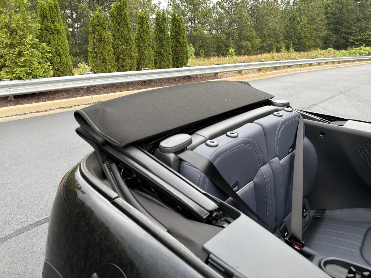 2026 MINI Convertible thumbnail 35