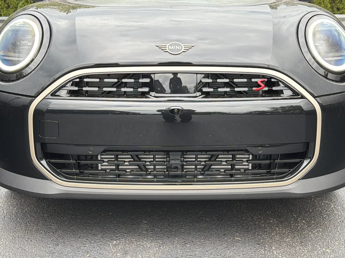 2026 MINI Convertible thumbnail 37