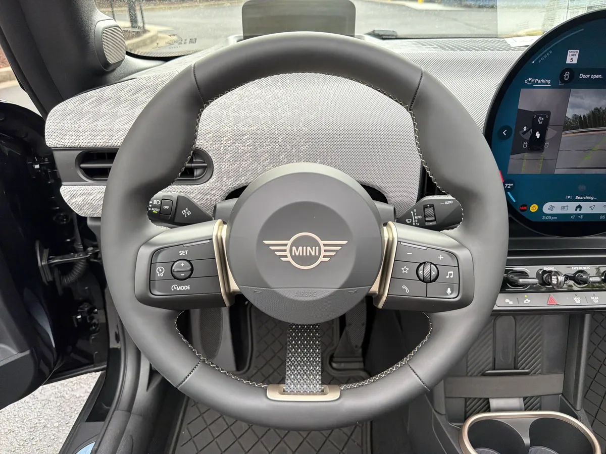 2026 MINI Convertible thumbnail 8