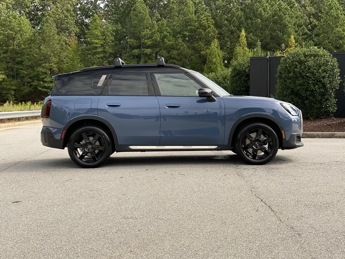 2026 MINI Countryman S thumbnail 4