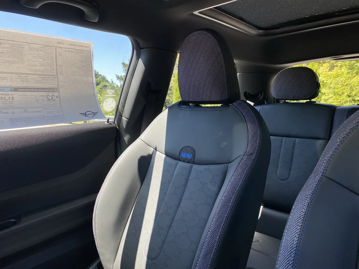 2026 MINI Hardtop 2 Door Cooper thumbnail 15