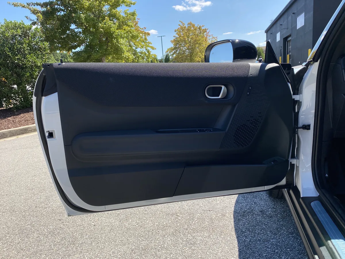 2026 MINI Hardtop 2 Door Cooper thumbnail 16