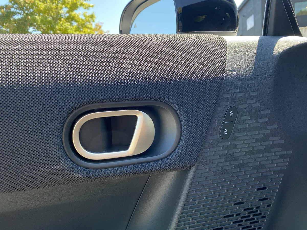 2026 MINI Hardtop 2 Door Cooper thumbnail 17