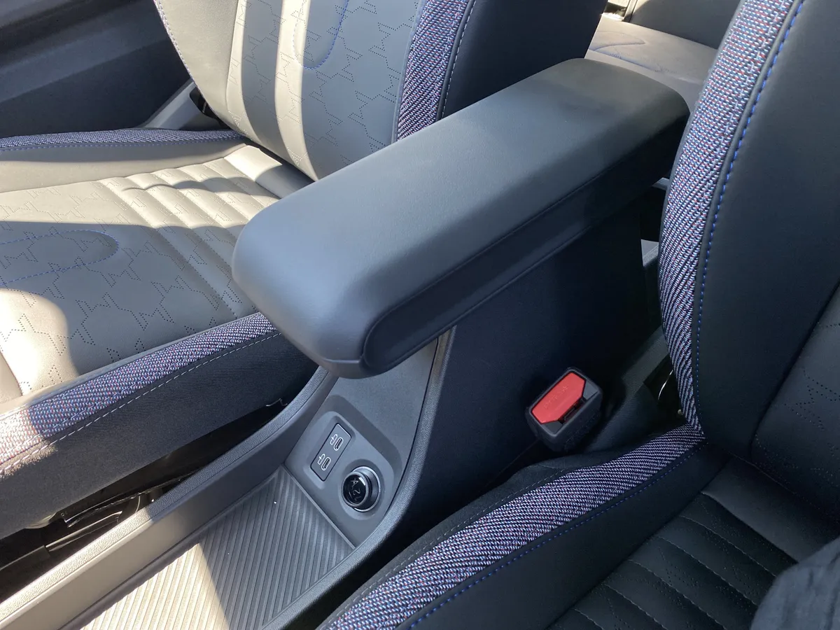 2026 MINI Hardtop 2 Door Cooper thumbnail 27