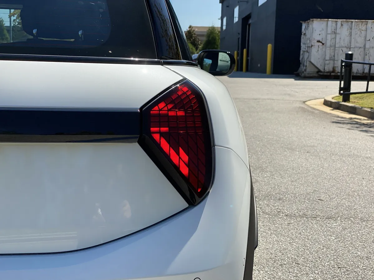 2026 MINI Hardtop 2 Door Cooper thumbnail 33