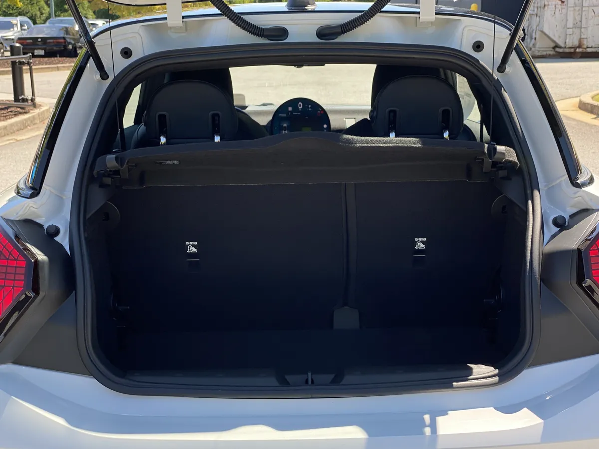 2026 MINI Hardtop 2 Door Cooper thumbnail 34