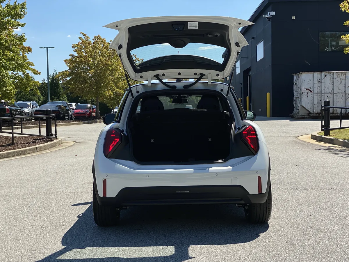 2026 MINI Hardtop 2 Door Cooper thumbnail 35