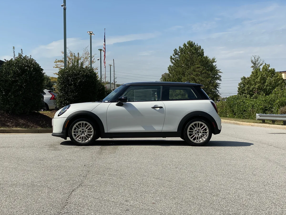 2026 MINI Hardtop 2 Door Cooper thumbnail 12