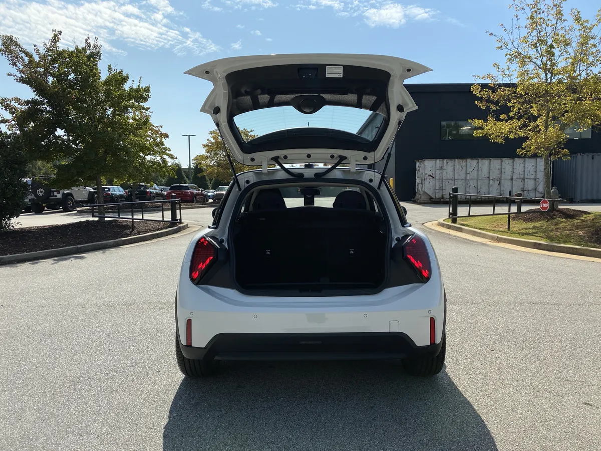 2026 MINI Hardtop 2 Door Cooper thumbnail 35