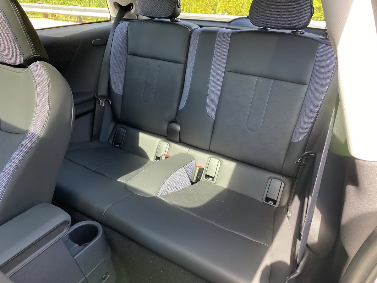 2026 MINI Hardtop 2 Door Cooper thumbnail 7