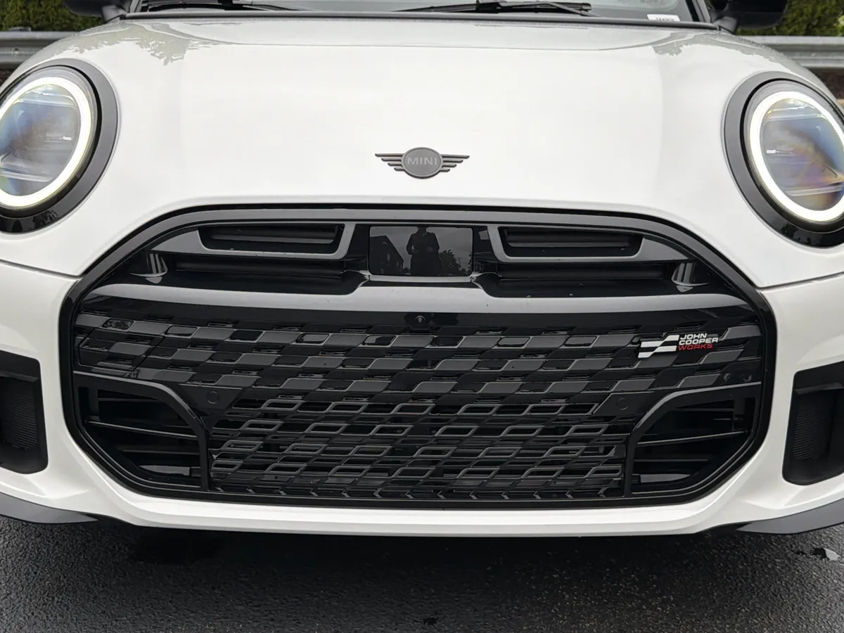 2026 MINI Hardtop 2 Door thumbnail 13