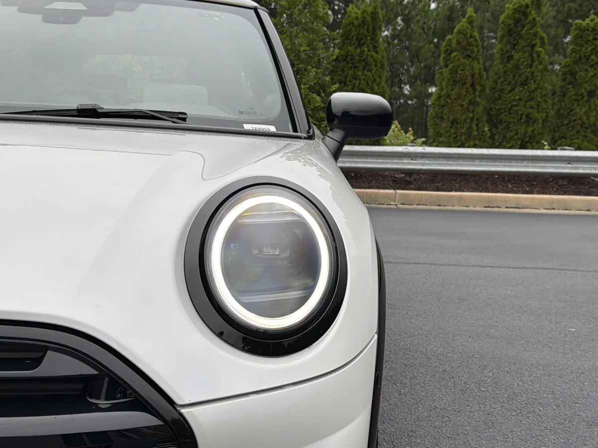 2026 MINI Hardtop 2 Door thumbnail 14