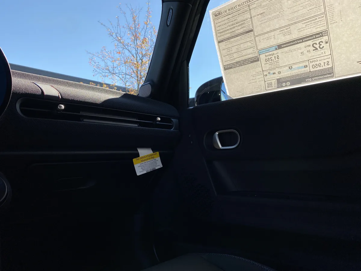 2026 MINI Hardtop 4 Door Cooper thumbnail 16
