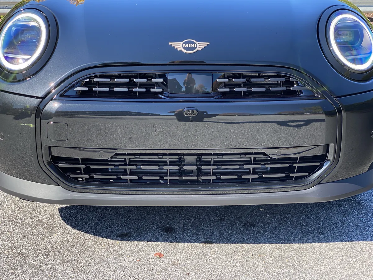 2026 MINI Hardtop 4 Door Cooper thumbnail 37