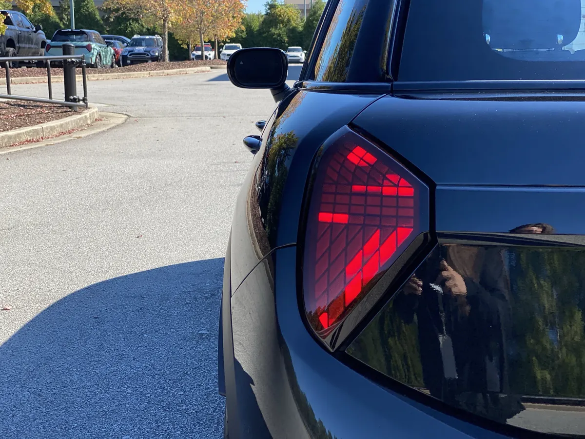 2026 MINI Hardtop 4 Door Cooper thumbnail 39