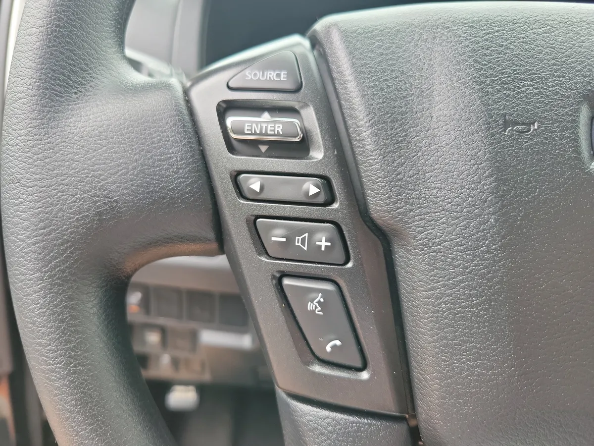 2026 Nissan Frontier SV thumbnail 16