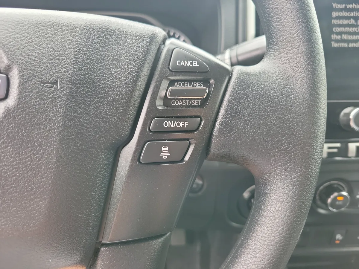 2026 Nissan Frontier SV thumbnail 17