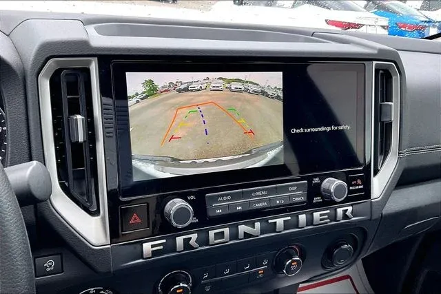 2026 Nissan Frontier SV thumbnail 13