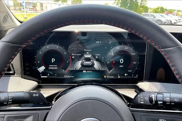 2026 Nissan Kicks SR thumbnail 12