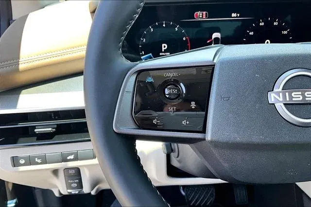2026 Nissan Murano Platinum thumbnail 10