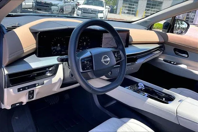 2026 Nissan Murano Platinum thumbnail 14