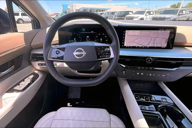 2026 Nissan Murano Platinum thumbnail 8