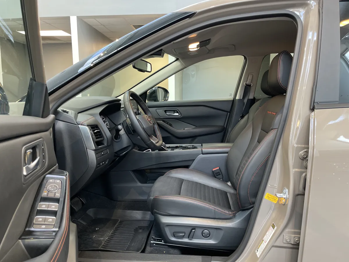 2026 Nissan Rogue Rock Creek thumbnail 16