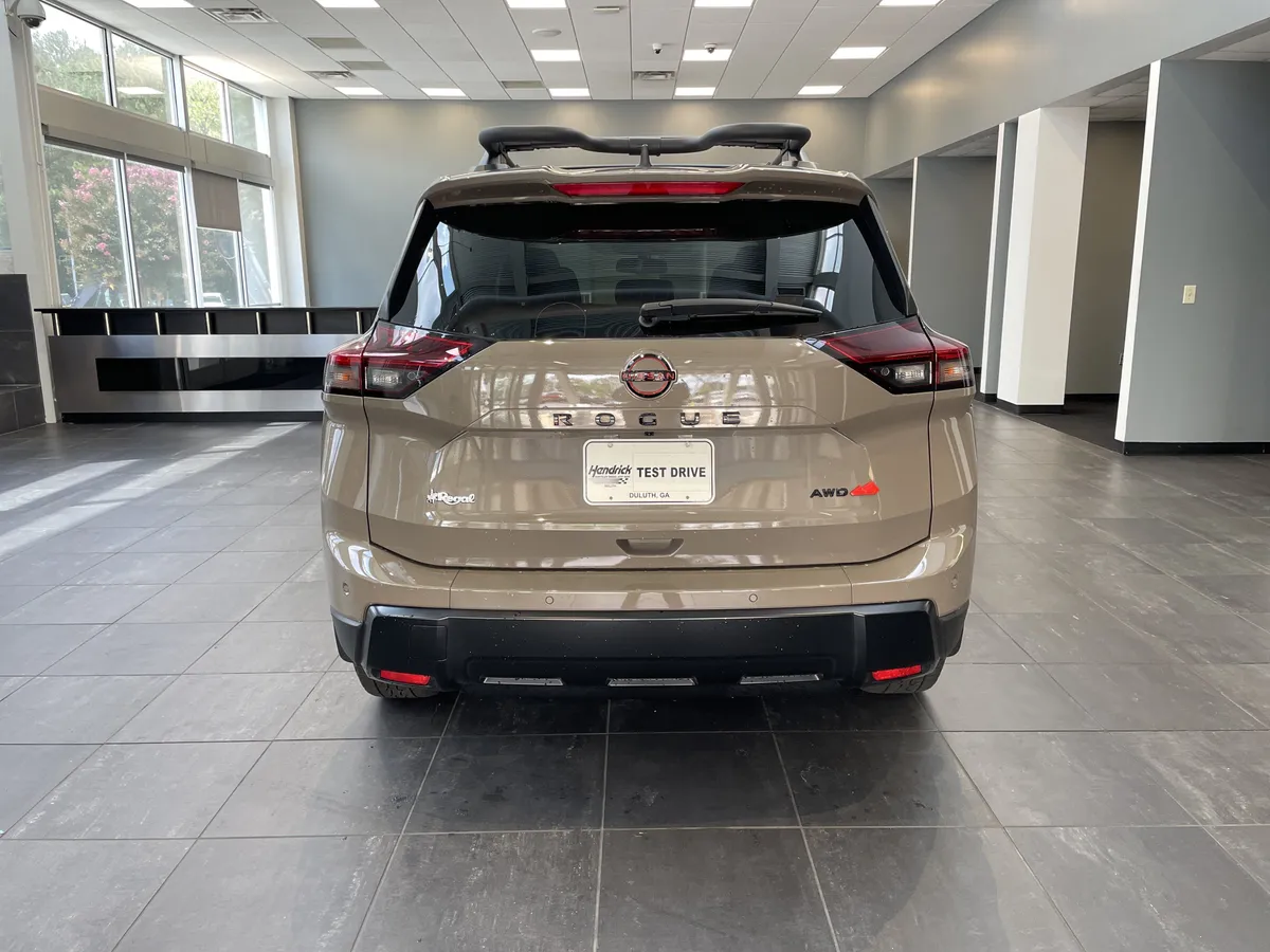 2026 Nissan Rogue Rock Creek thumbnail 8