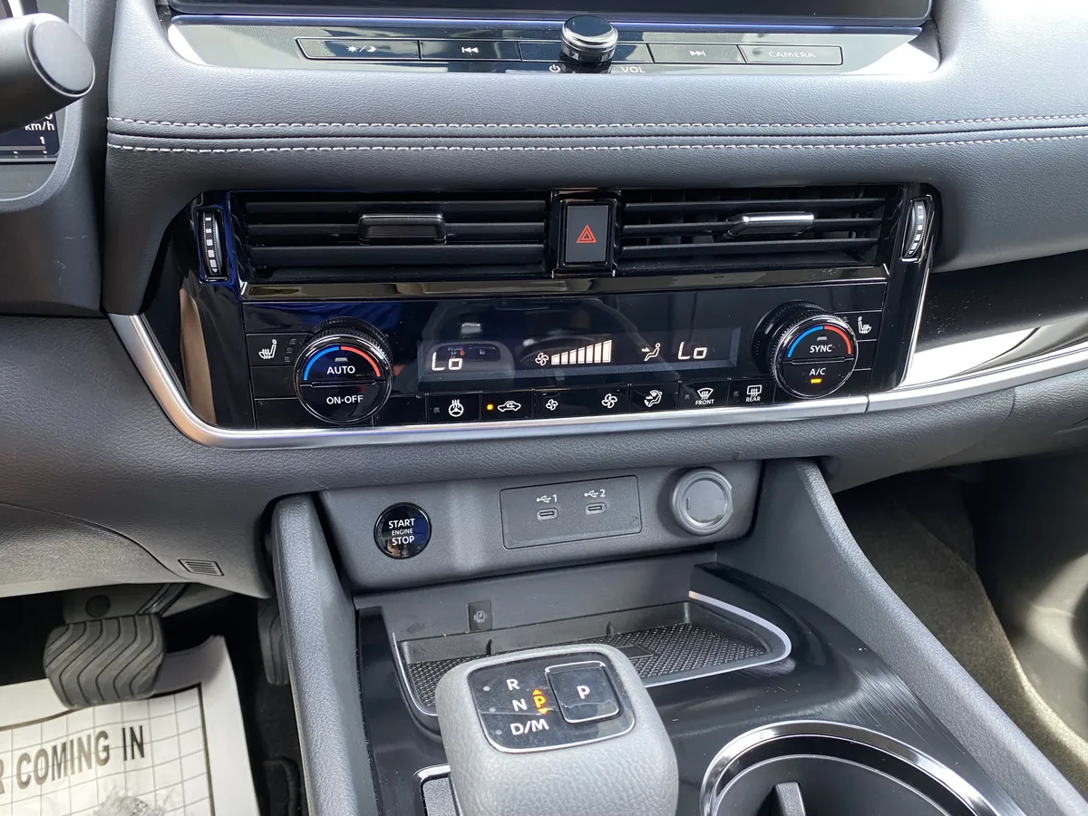 2026 Nissan Rogue SL thumbnail 26
