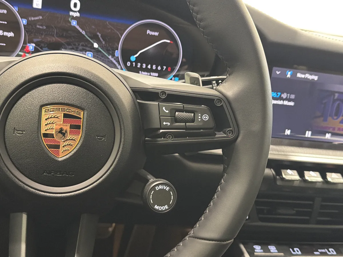 2026 Porsche 911 Carrera thumbnail 17