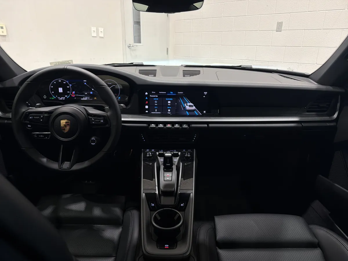 2026 Porsche 911 Carrera thumbnail 28