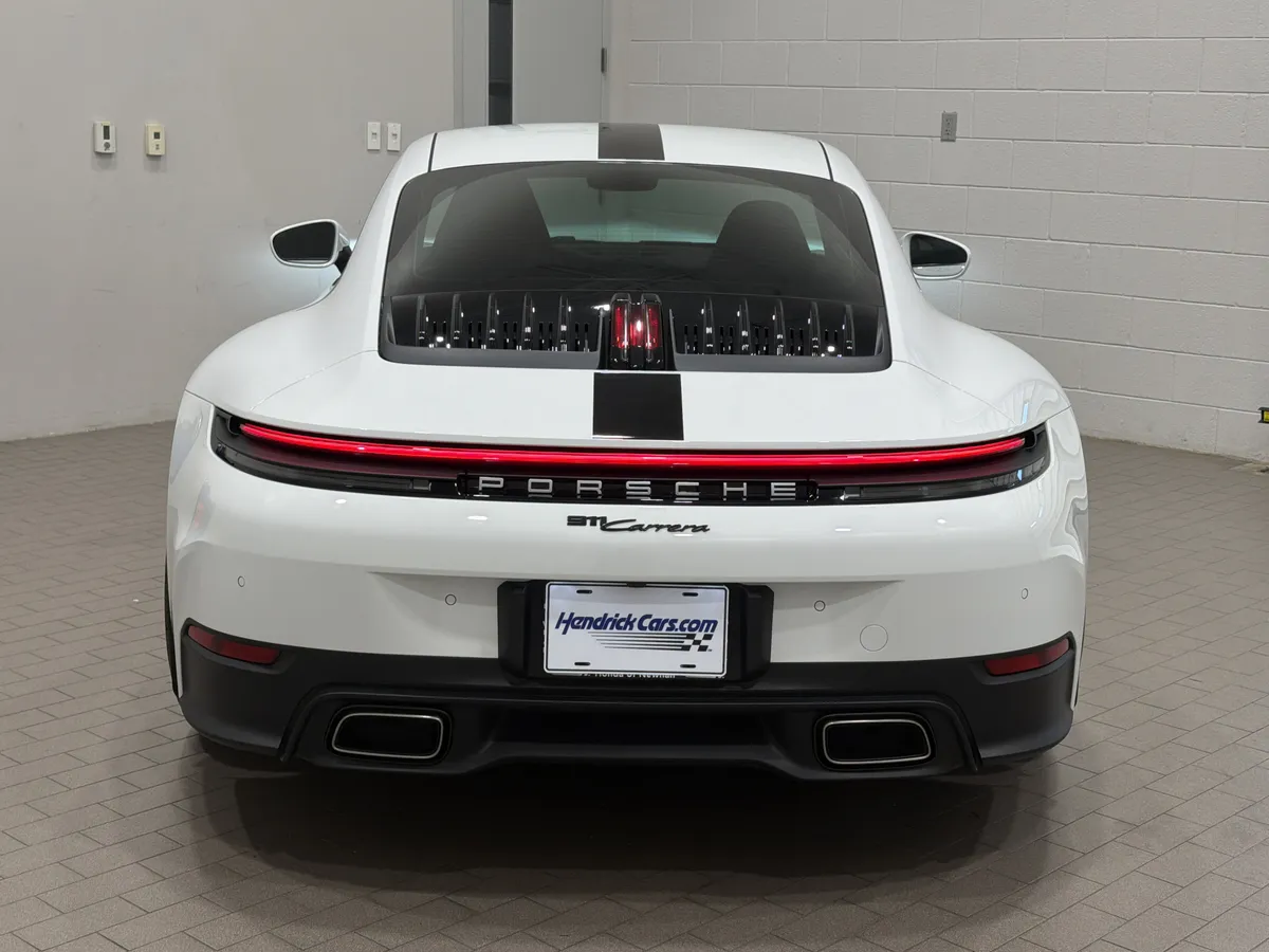 2026 Porsche 911 Carrera thumbnail 7