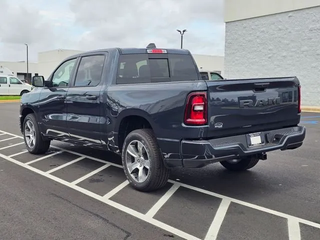 2026 Ram 1500 Express thumbnail 13