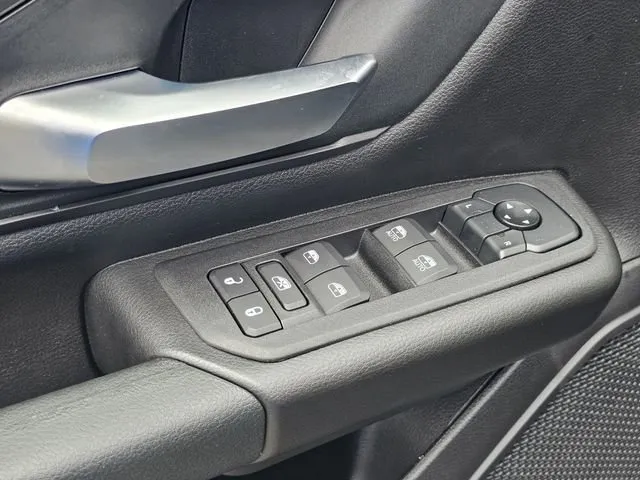 2026 Ram 1500 Express thumbnail 16
