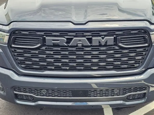 2026 Ram 1500 Express thumbnail 4