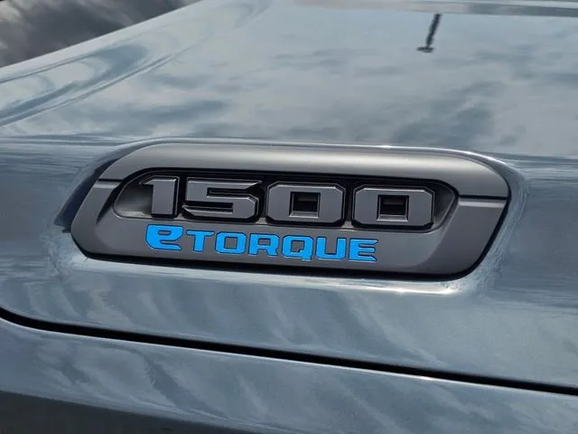 2026 Ram 1500 Express thumbnail 8