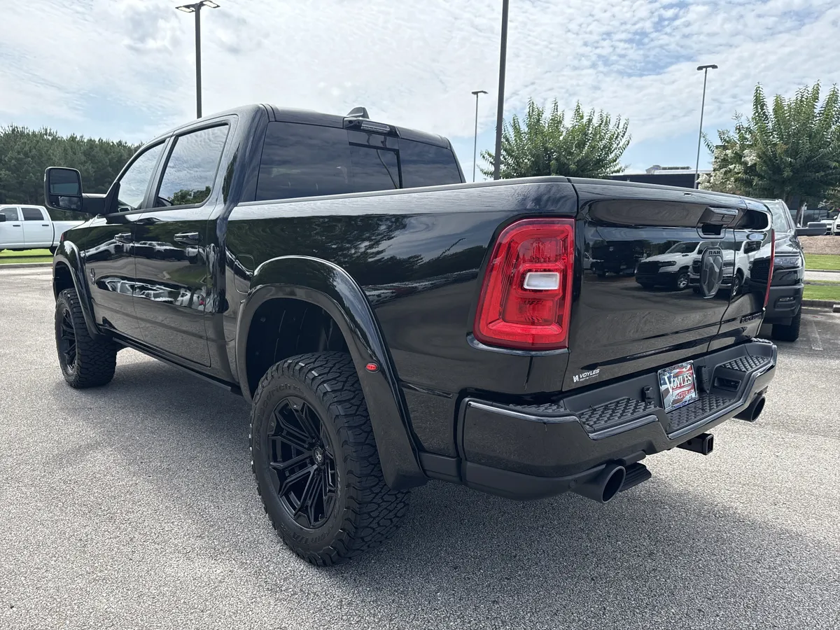 2026 Ram 1500 Laramie thumbnail 5